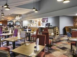 Novotel Manchester West, khách sạn ở Worsley
