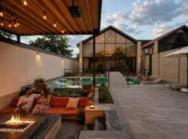 Qafqaz Suite Wood Stack