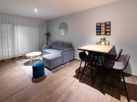 Modern 3BR Apt with Free Parking
