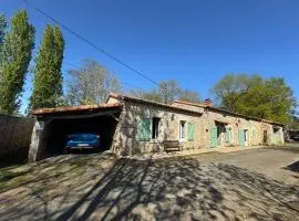 Ancien Moulin avec Terrasse et Cheminée, Saint-Vincent-Sterlanges - FR-1-426-608