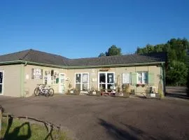 Corrèze Family Cottage with Pool