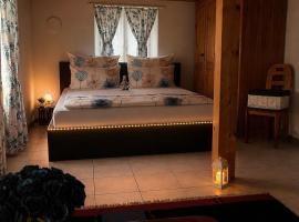 Zimmer mit Zugang zu Küche & Bad, hotel di Wohlen