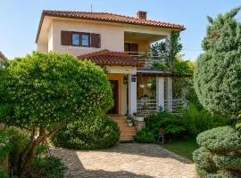 Lovely Apartment In Kukljica With Wifi