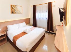 JENGGO Riverside Mitra RedDoorz near Kampung Inggris Pare, hotel sa Pare