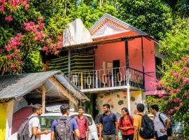 munnar Green portico Cottage #MUNNAR #Parking # campfire # brackfast #best budget COTTAGE MUNNAR