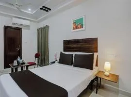 Collection O White House Near KIMS Kondapur.