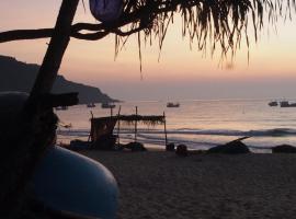 Homestay Nắng Mai Beach, hotel v destinaci Phước Ðổng (1)