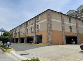 Days Inn by Wyndham Jersey City