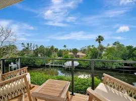 Canal-Front Sleeps 10 Pool Spa & Private Dock