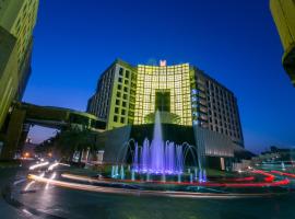 Grand Millennium Muscat connected to Muscat Grand Mall, khách sạn ở Muscat