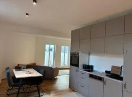 MainApartment 1A