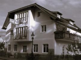 Appartementhaus Grill, khách sạn ở Strobl