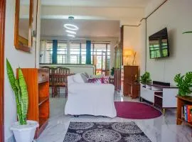 Bright Diani Studio with King Bed, 2min to Beach