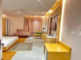 Grand5 the luxury resort, хотел в Мирут