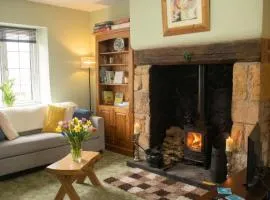 Motcombe Cottage