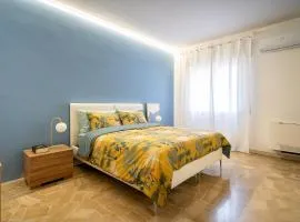 Indigo Design Home - Apartment 2BR Balcony & Parking Mestre Venice