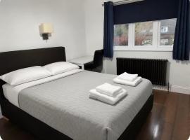 Twickenham 1 Bed flat for 4 people Free WIFI & Parking, hotel a Twickenham