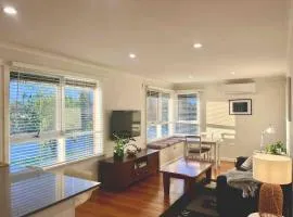Sunny Central Frankston Stay, Entire Unit