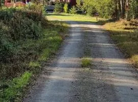 Historiskt, mysigt boende med sjöutsikt i underbar miljö