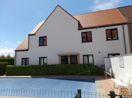 Duplex met zwembad Neoportus, hotel em Nieuwpoort