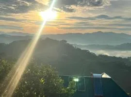 Bwindi Neckview Lodge