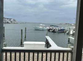 Bayfront Condo with unbelievable sunsets!