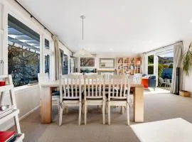 Wakatipu LAKEVIEW Garden Retreat