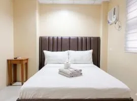 RedDoorz at Sandico Apartelle near US Embassy Manila