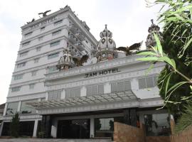 Kedungbadak में, होटल Zam Hotel By Pavotel