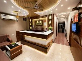 Hotel City Palace Near Varanasi Junction