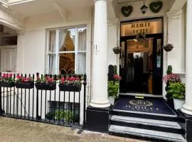 Jubilee Hotel Victoria