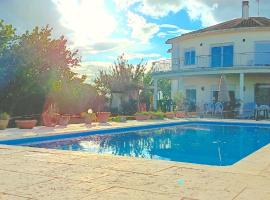 CASA MIGUEL y SALLY, hotel em Villanueva de las Manzanas