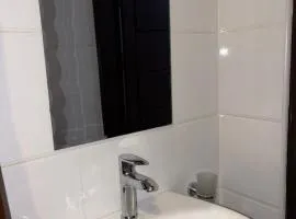 Rovan suites