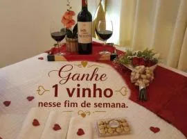 Chalé 2 - Privativo, com Cozinha, Churrasqueira e Decoração - na Pousada Sitio Pauletto