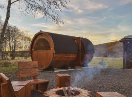 SANJALICA - Riverside Sleeping Barrel by IGLENA โรงแรมในคูเปรส