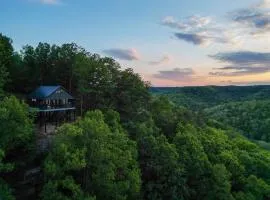 Robyn's Nest -Sky Ridge Retreats - Views- Hot T-