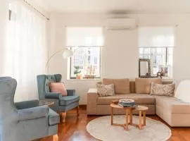Naias Aegina, Sea-front apartment 95 sqm