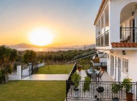 Villa Aelia Luxury Maisonette, Hotel in Salamís