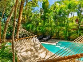 Three Dolphins Villa 4BR, Private Pool, Terrace, Family Fun