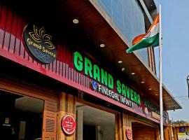 Grand Savera, hotel em Saharsa