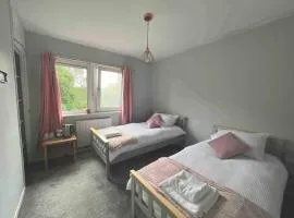 Aminas Cottage women only accommodation