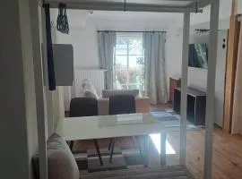 LOFT Groundfloor, 45sqm, 1-3 guests, free parking & self check-in