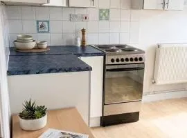 Stylish Studio with SuperKing Bed