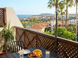 Strelitzia Apartment - ocean view & heated pool & AC