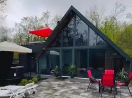 Villa Dielli Gadish, Hotel in Gjilan