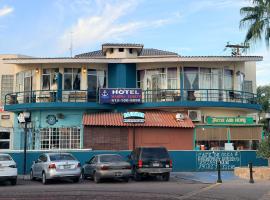 Hotel Marina Loreto, hotel u gradu Loreto