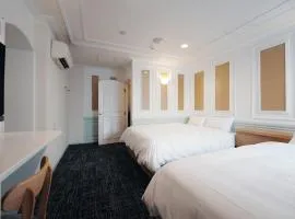 Lumi Hotel Tokyo Shinkoiwa 新小岩駅近 広々22平米以上の客室 商店街すぐ