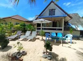 FRONT BEACH FISHER HOUSE BANGPOR BEACH MAENAM-Koh Samui