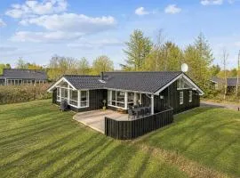 Cozy Home In Hals With Sauna