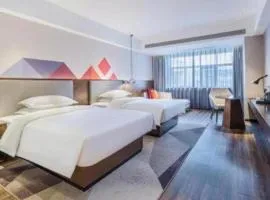 Borrman Hotel Baise High-speed Railway Station Hengning Plaza
